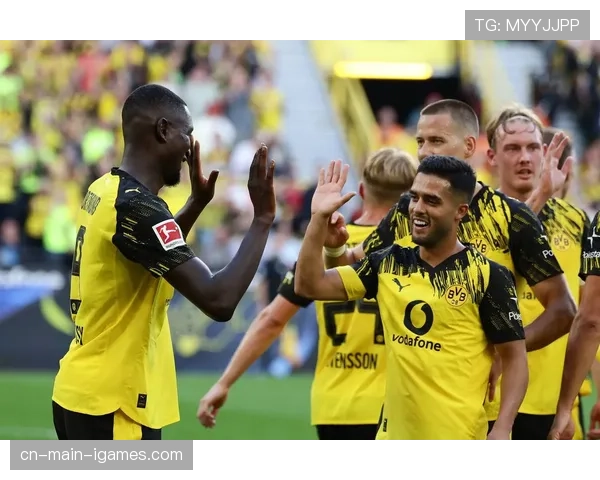 多特蒙德主场信号系统全面升级完成,为下赛季8K超高清转播测试铺路 多特蒙德主场信号系统全面升级完成,为下赛季8K超高清转播测试铺路